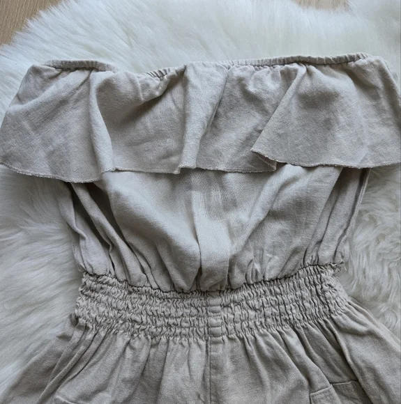 Off-Shoulder Beige Romper - Picture 3 of 5